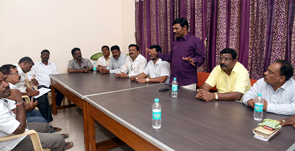 ಚಾಮರಾಜನಗರ: ಜೆಡಿಎಸ್ ಜಿಲ್ಲಾ ಘಟಕದ ತುರ್ತುಸಭೆ